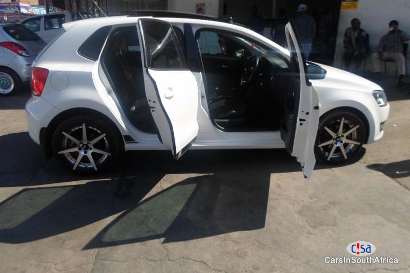 Volkswagen Polo 1.2 Manual 2014 - image 4