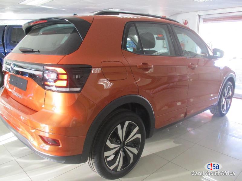 Volkswagen Tiguan 2.0 Automatic 2022 - image 3