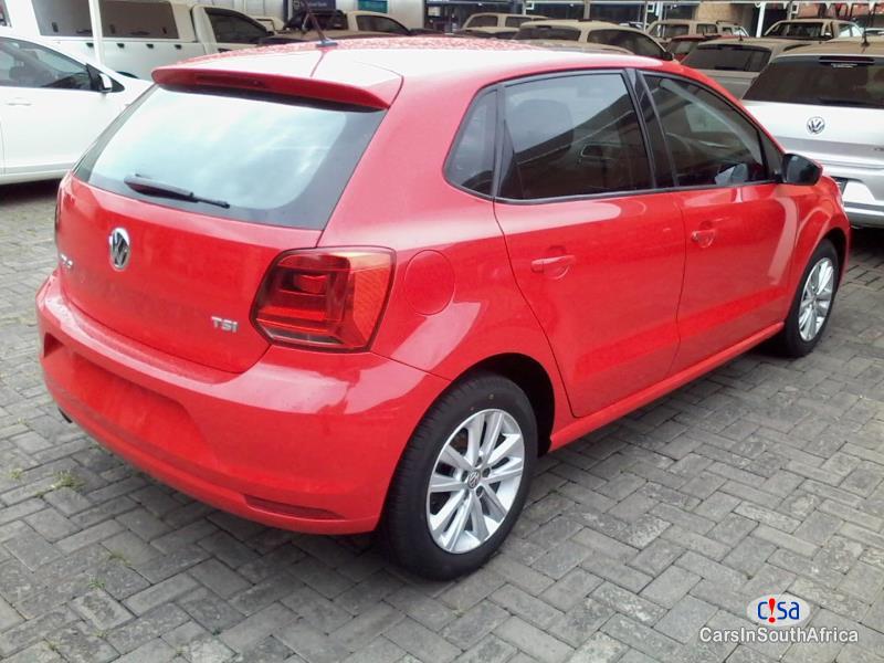 Volkswagen Polo 1.2 Manual 2016 - image 3