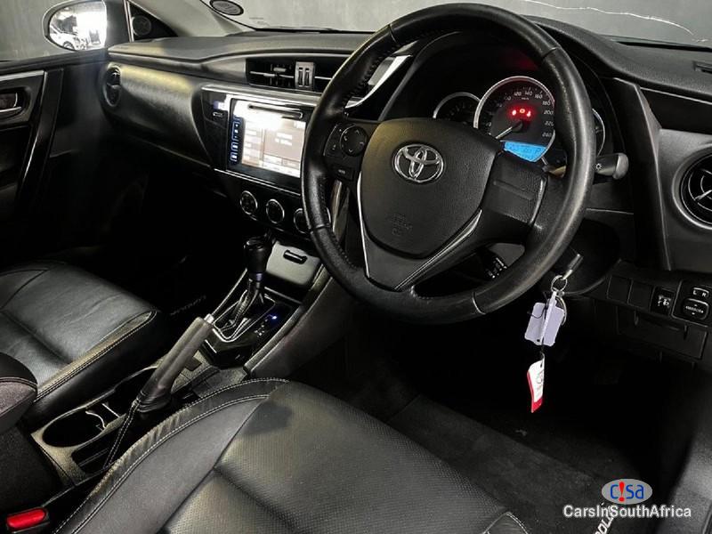 Toyota Corolla Manual 2019 - image 3