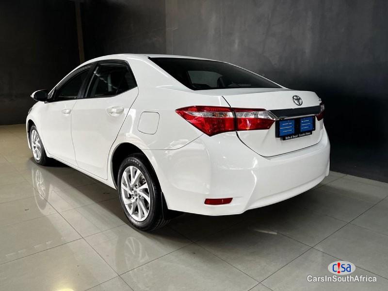 Toyota Corolla Manual 2019 - image 4