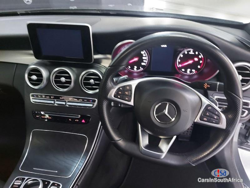Mercedes Benz Manual 2018 - image 4