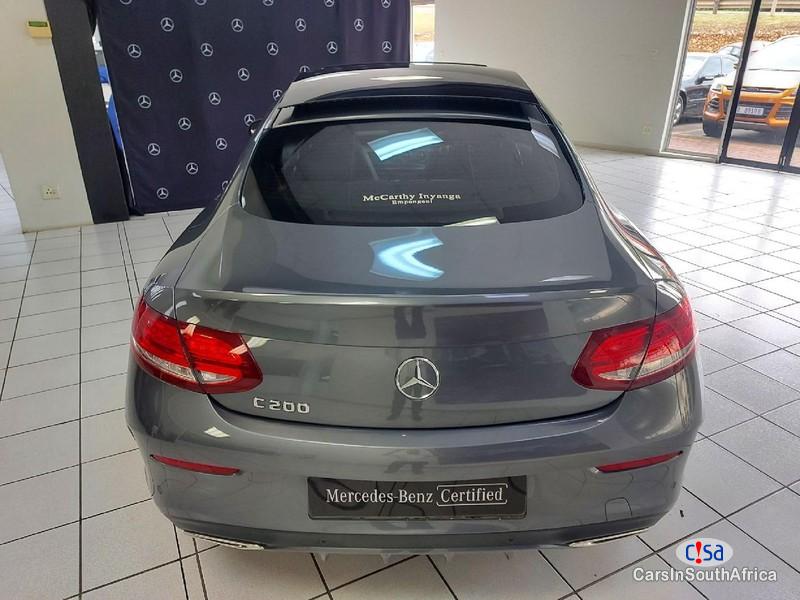 Mercedes Benz Manual 2018 - image 8