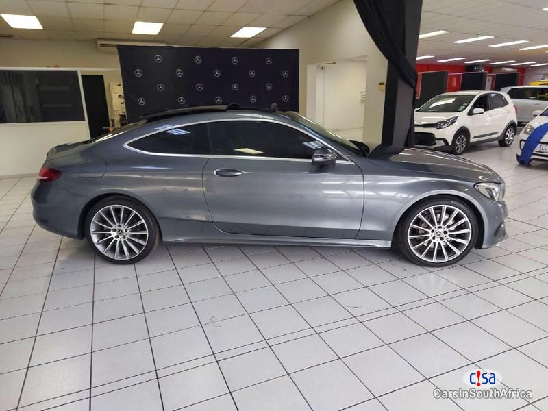Mercedes Benz Manual 2018 - image 9
