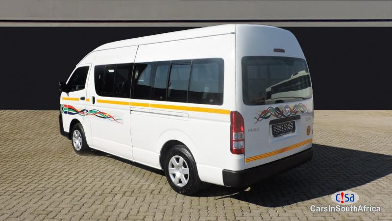 Toyota Quantum 2.7 Manual 2020 - image 2