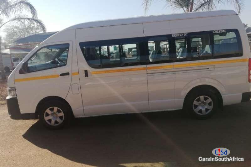 Toyota HiAce 2.7 Manual 2018 - image 12