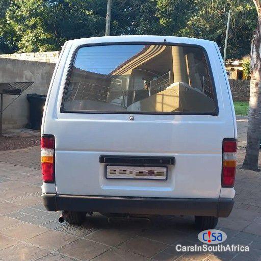 Toyota HiAce 2.2 Manual 2007 - image 2