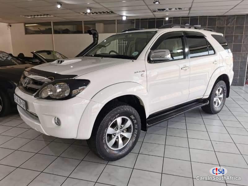 Toyota Fortuner 3.0 Manual 2009 - image 4