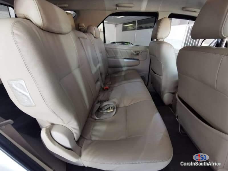 Toyota Fortuner 3.0 Manual 2009 - image 6