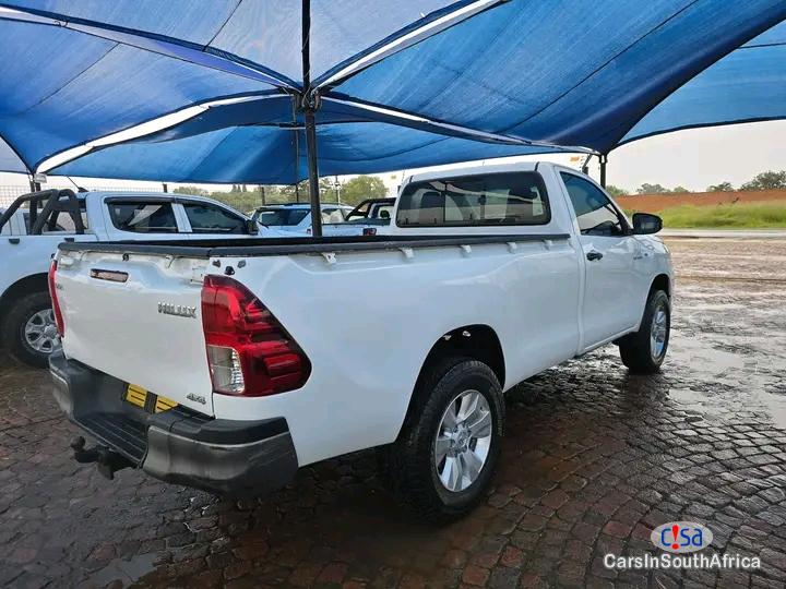 Toyota Hilux 2.4 GD-6 S/C P/U 4X4 Raised Body Manual 2018