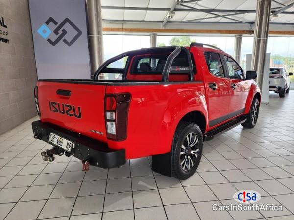 Isuzu D-Max 3.0 X-Rider Call 081 494 5928 Automatic 2020 - image 3
