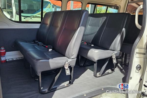 Toyota Quantum 2.5 D-4D Sesfikile 16-Seat Manual 2018 - image 5
