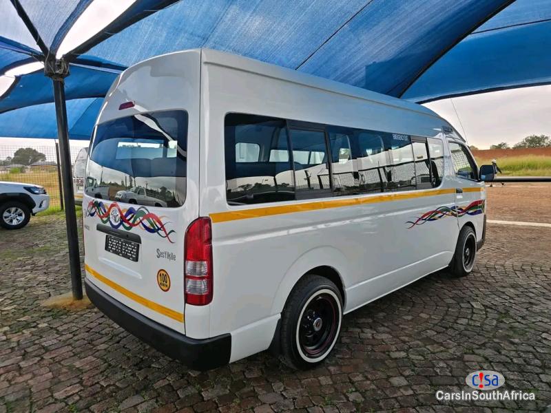 Toyota Quantum 2.5 D-4D Sesifikile 16 Seater / +27 685845776 Manual 2018 in North West