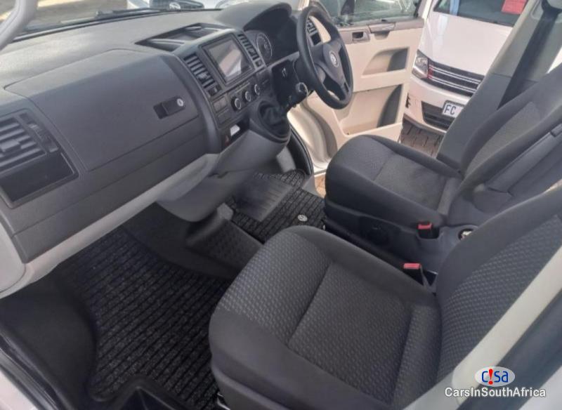 Volkswagen Kombi 2.0 Manual 2014 - image 2