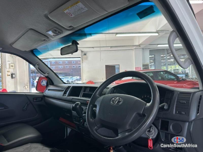 Toyota Quantum 2.5 Sesifikile 16 Seats ( +27 685845776 Manual 2019 in South Africa - image