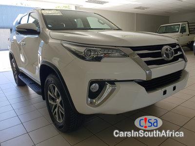 Pictures of Toyota Fortuner 2.0 Automatic 2017