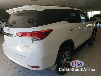 Toyota Fortuner 2.0 Automatic 2017 - image 2