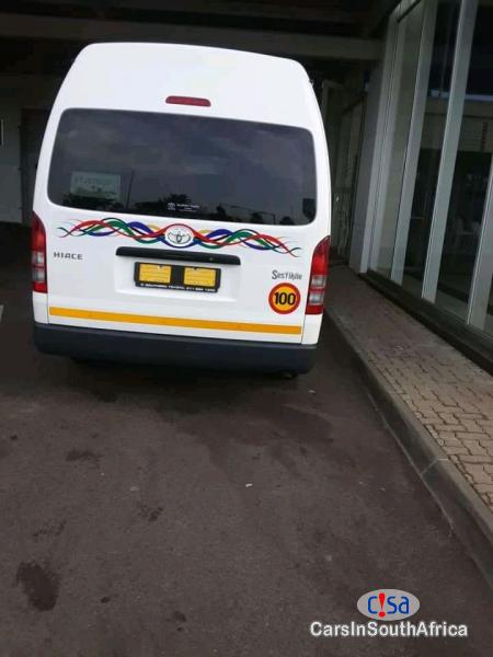 Toyota Quantum 2.5 Manual 2016 - image 3