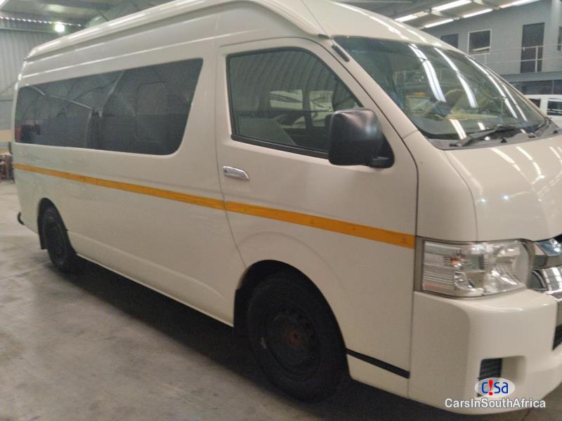 Picture of Toyota Quantum 2.5 D4D GL 14 SEATER Manual 2017