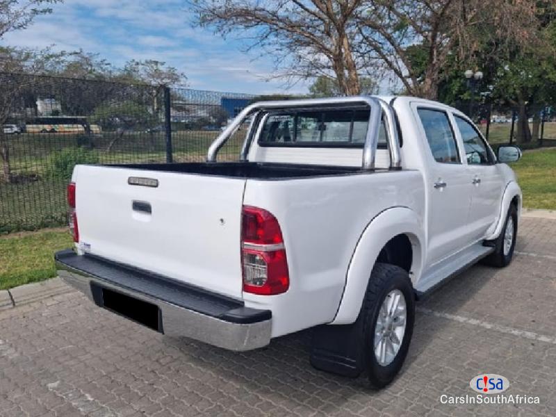 Toyota Hilux 2.5 D4D Manual 2012