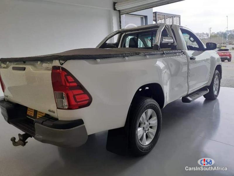 Toyota Hilux 2.8GD6 Manual 2017