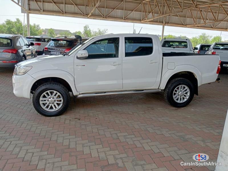 Picture of Toyota Hilux 3.0D4D Manual 2013