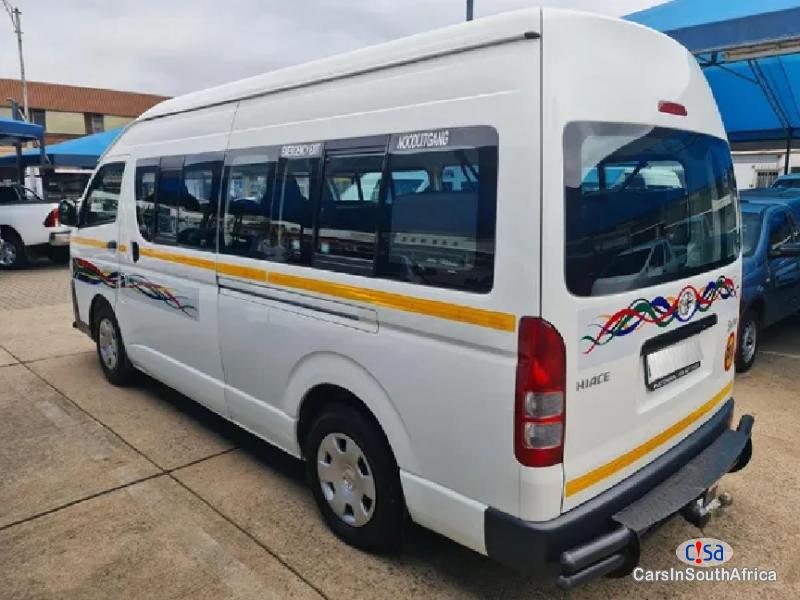 Toyota HiAce 2.5 D4D Sesifikire Manual 2019 - image 2