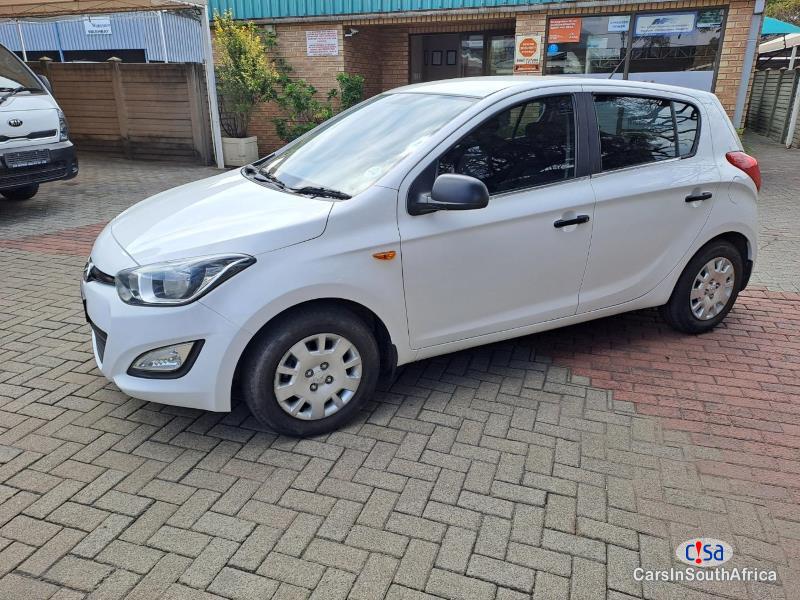 Hyundai i20 1.2 Motion Manual 2013 - image 3