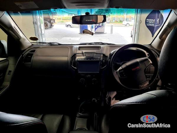 Isuzu Other D-MAX 250 Double Cab Bank Repossessed Manual 2019 in South Africa