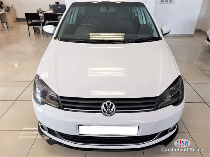 Volkswagen Polo 1.4 Manual 2015 - image 3