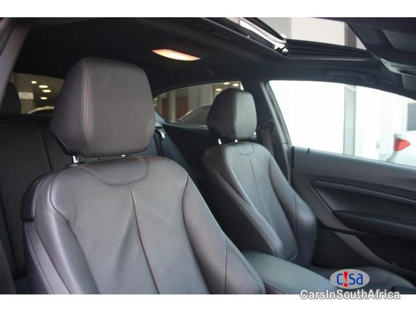 BMW 1-Series Automatic 2012 - image 9