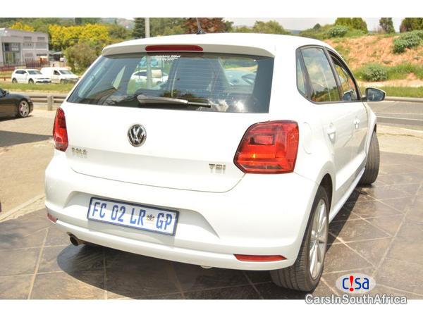 Volkswagen Polo Automatic 2016 - image 4