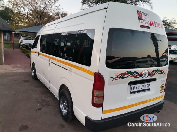 Toyota Quantum 2.5 D-4D Sesfikile 16-Seat Manual 2018 - image 2