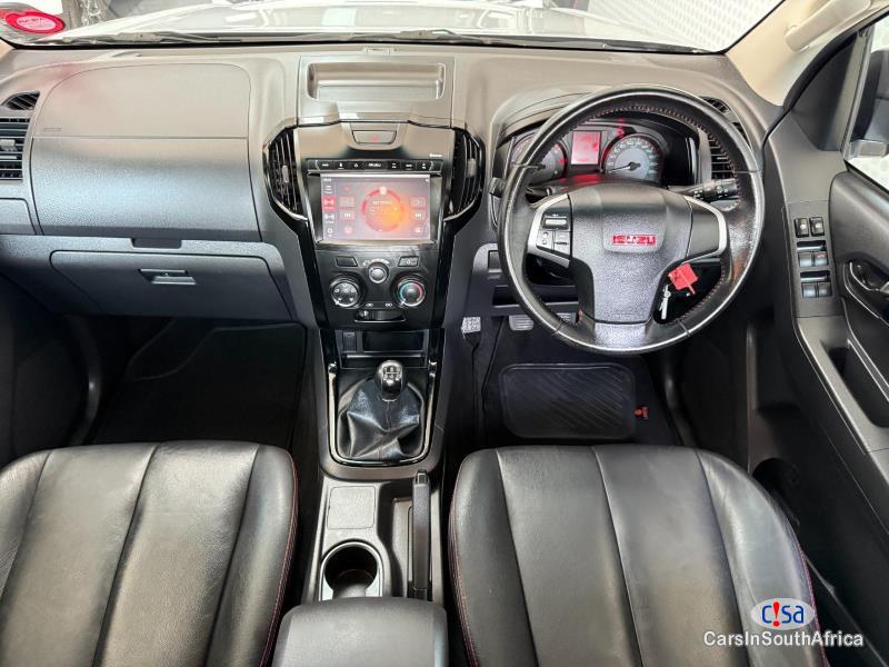 Isuzu D-Max /call Whatsapp 068 346 6875 Manual 2019 in Mpumalanga