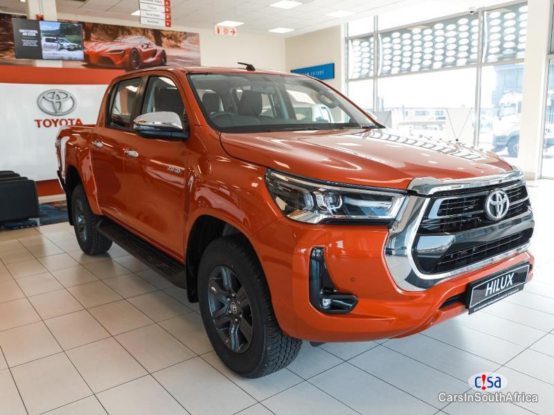 Toyota Hilux 2.8 Automatic 2022 - image 3
