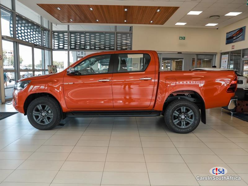Toyota Hilux 2.8 Automatic 2022 - image 4