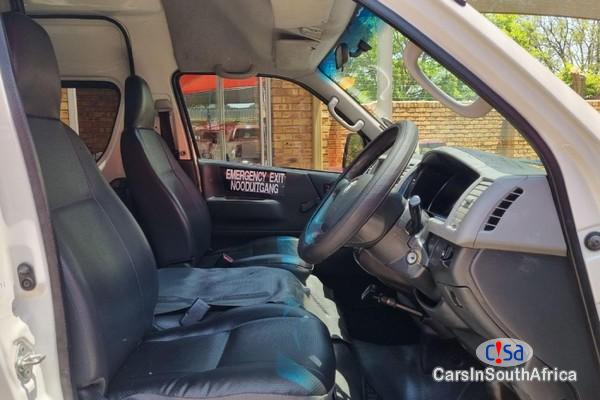 Toyota Quantum 2.5 D-4D Sesfikile 16-Seat Manual 2015 - image 4