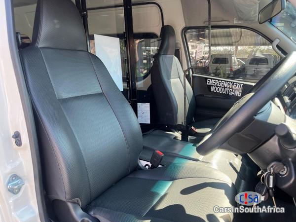 Toyota Quantum 2.5 D-4D Sesfikile 16-Seat Manual 2021 in South Africa