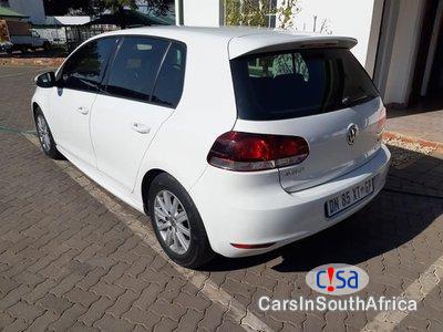 Volkswagen Golf 1.6 Manual 2011 - image 2