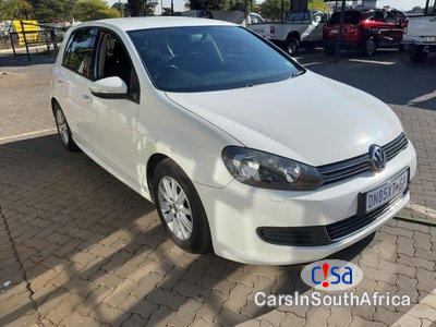 Volkswagen Golf 1.6 Manual 2011 - image 4