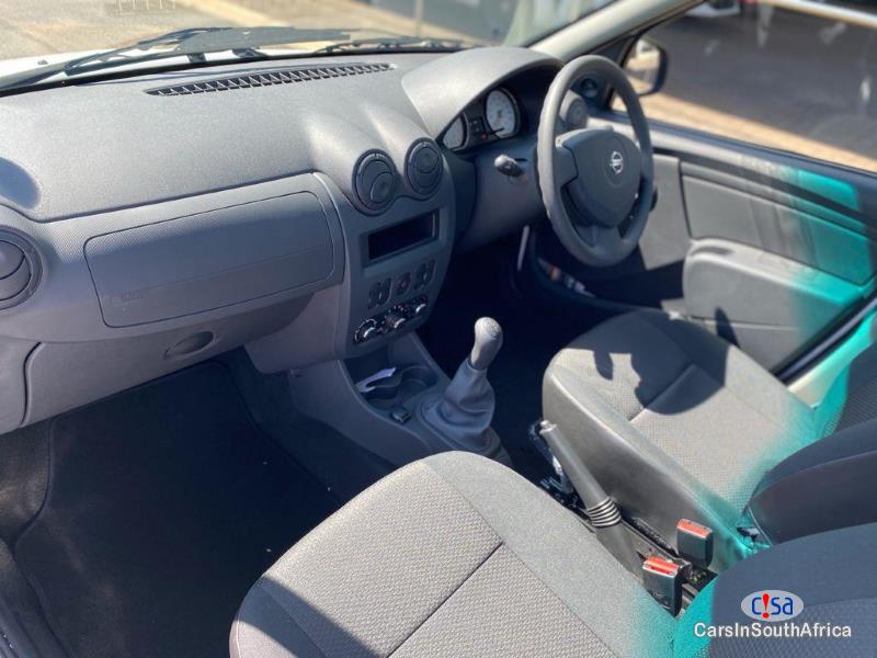 Nissan NP200 0784119228 Manual 2020 - image 4