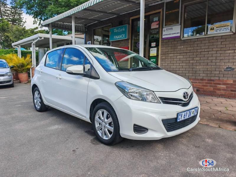 Toyota Yaris 1.3 Toyota Yaris Call Or WhatsApp 0848069549 Manual 2014 - image 3