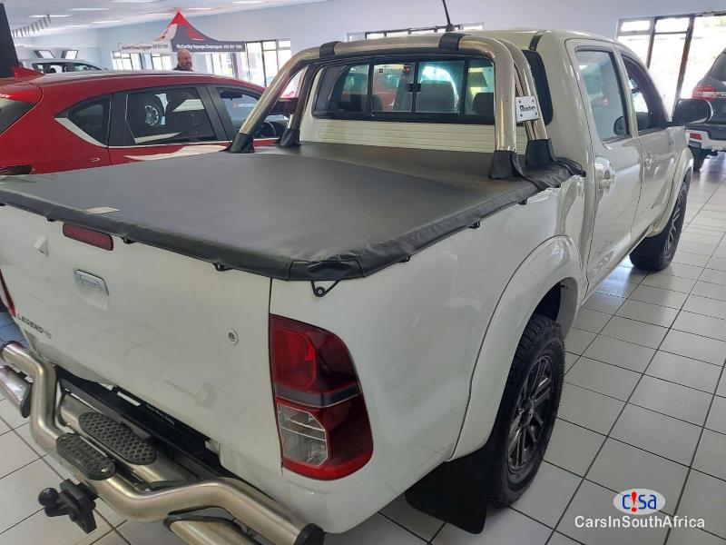 Toyota Hilux Legend 45 3.0 D-4D Manual 2015 in South Africa