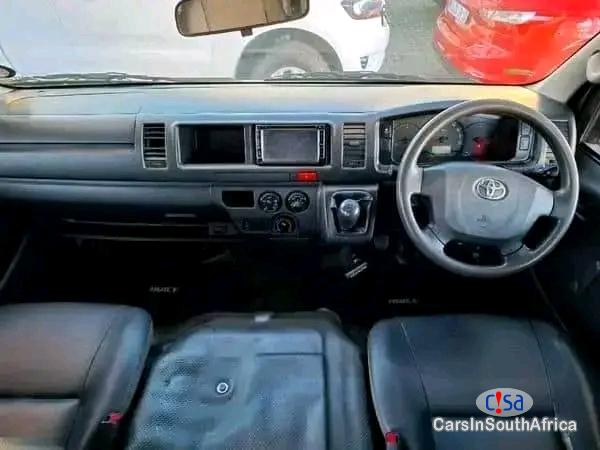 Toyota HiAce 2022 Toyota Quantum Sesifikile 2.5 D4D 0698183175 Manual 2022 - image 8