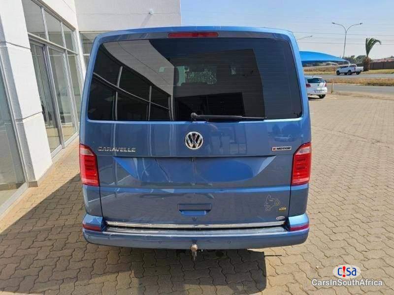 Volkswagen Caravelle Volkswagen Caravell 2.0 Call Or WhatsApp 0665141346 Manual 2020 - image 4
