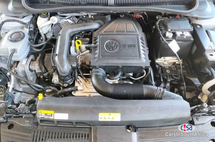 Volkswagen Polo Manual 2021 - image 9