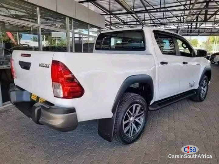 Toyota Hilux Manual 2019