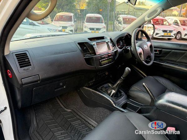 Toyota Fortuner 3.0 D-4D Raised Body Manual 2014 - image 3