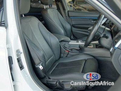 BMW 3-Series 3.0 Automatic 2018 - image 9