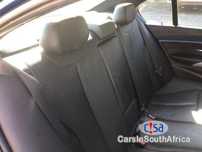 BMW 3-Series 320i M Sport Automatic 2016 - image 9